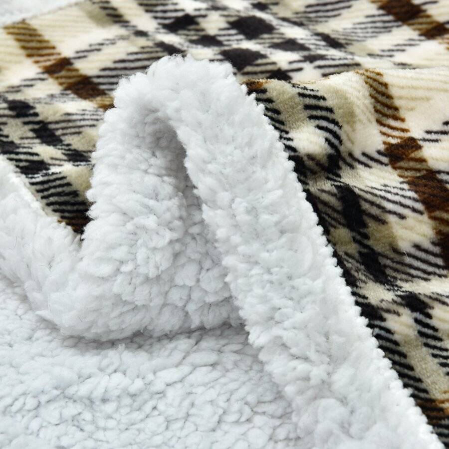 Check Design Super Soft Sherpa Fleece Hooded Blanket - 130 cm x 180 cm