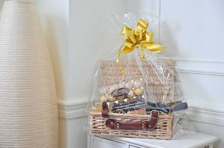 Create Your Own Wicker Gift Hamper Basket With Faux Leather Handle