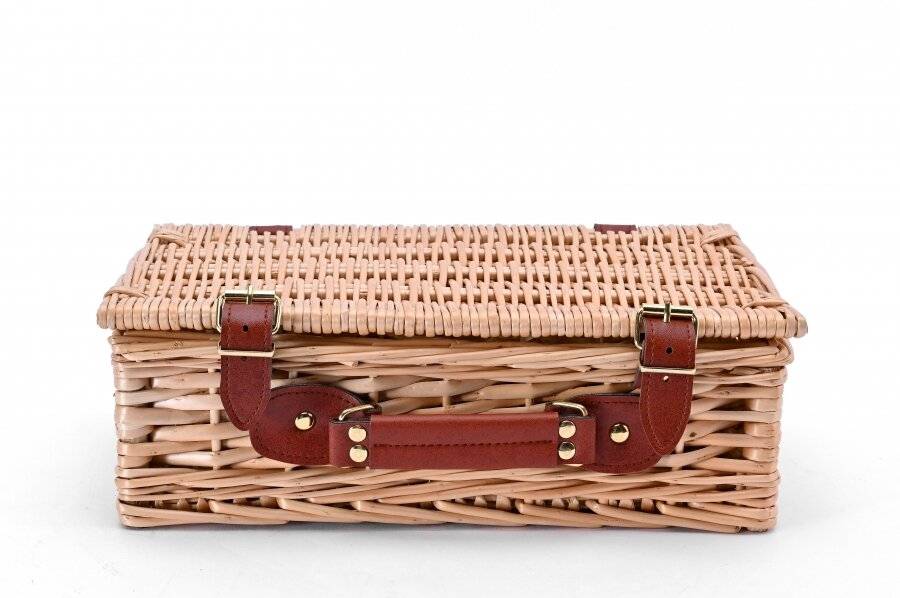 Create Your Own Wicker Gift Hamper Basket With Faux Leather Handle