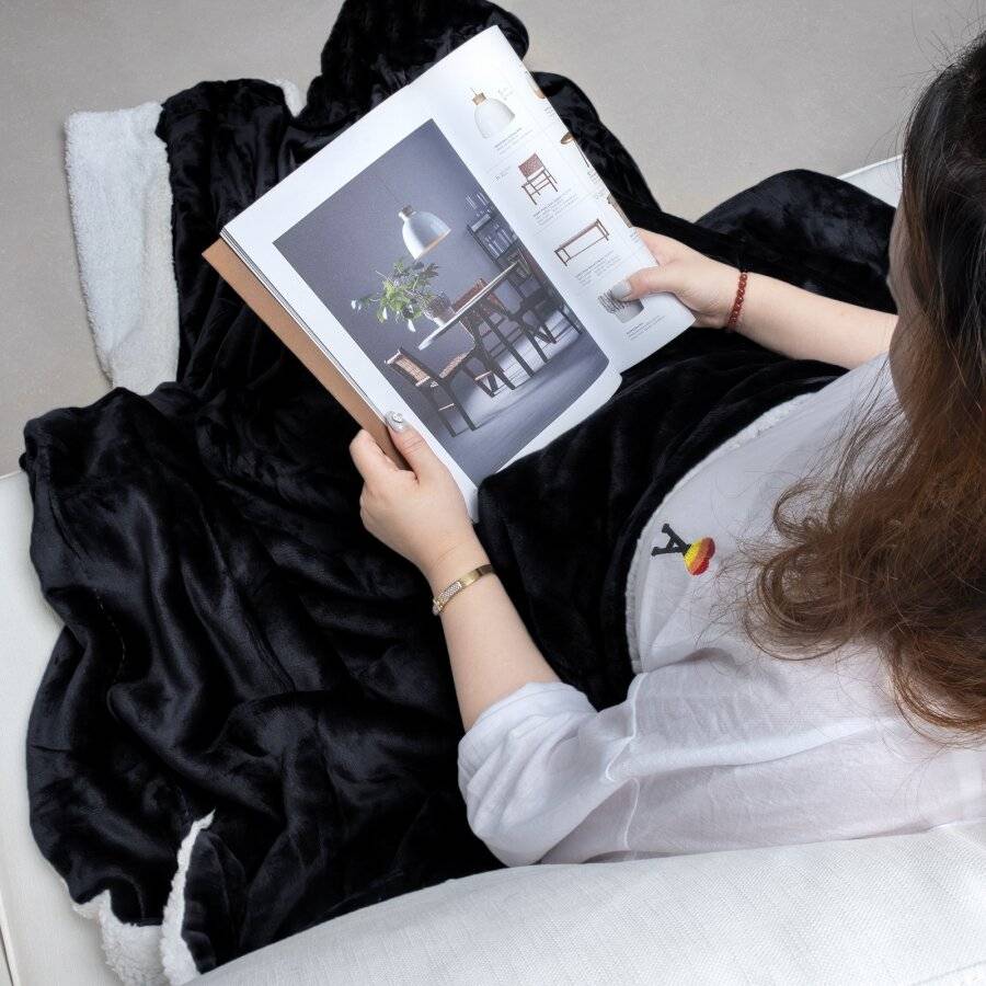 EHC Reverse Sherpa Flannel Fleece Blanket - Black, 150 cm x 200 cm