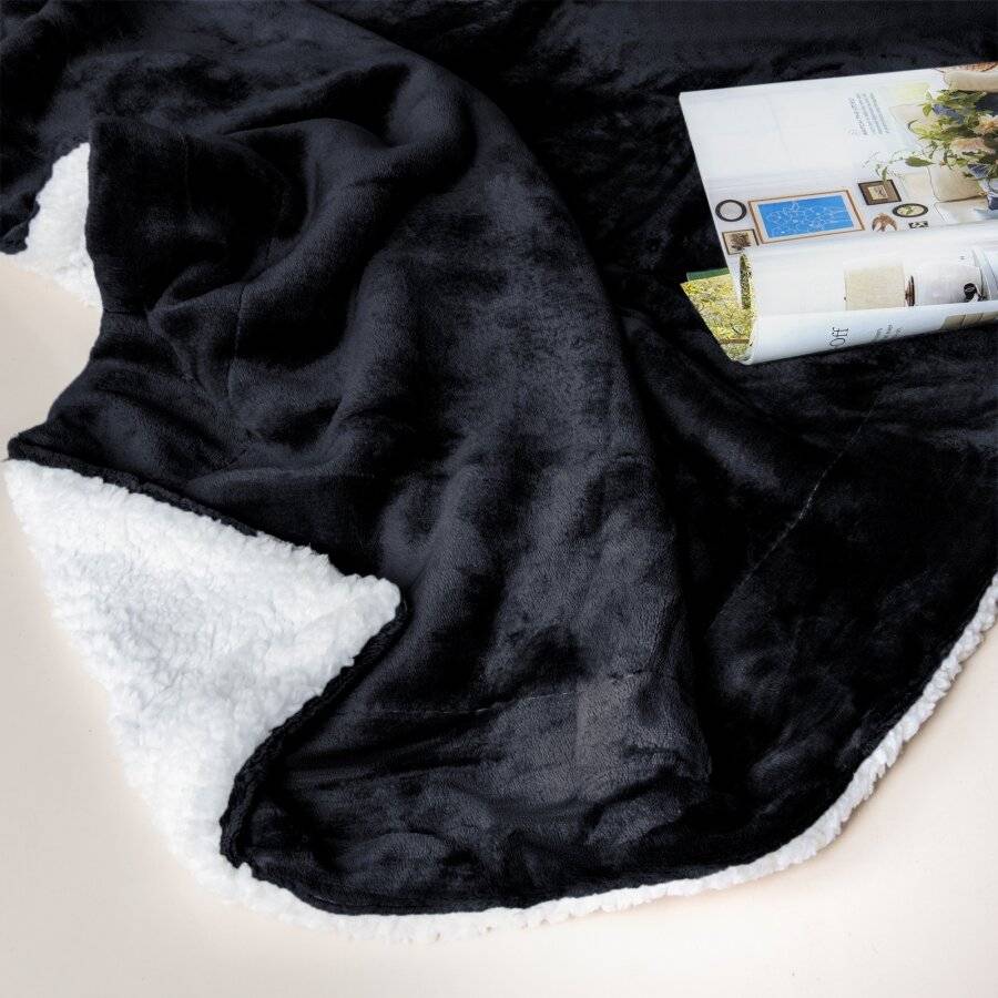 EHC Reverse Sherpa Flannel Fleece Blanket - Black, 150 cm x 200 cm