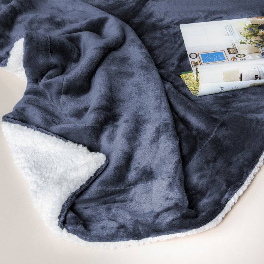EHC Reverse Sherpa Flannel Fleece Blanket, Navy Blue, 200 x 240 cm