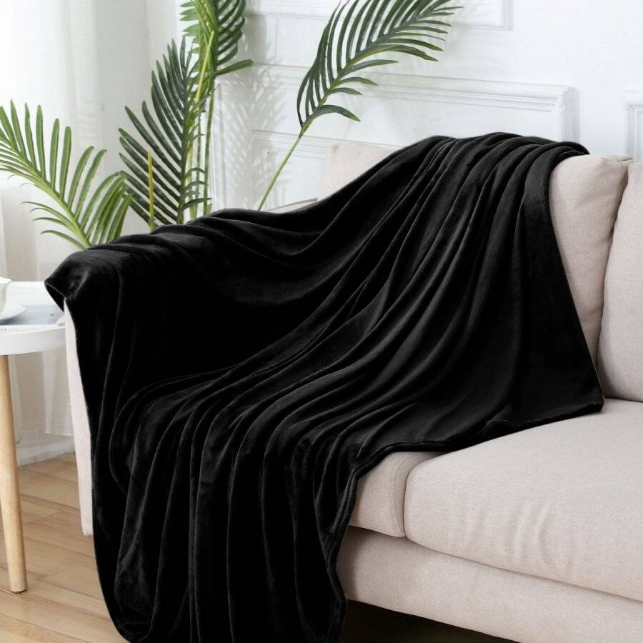 EHC Super Soft Fluffy Flannel Fleece Throws, Black 125 cm x 150 cm