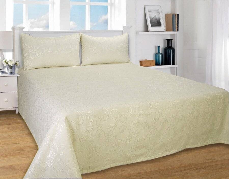 European Style Woven Matelasse Bedspread, 2 Pillow Shams - Bliss Cream