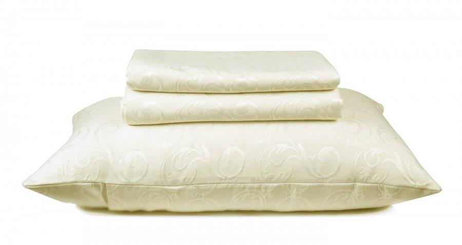 European Style Woven Matelasse Bedspread, 2 Pillow Shams - Bliss Cream