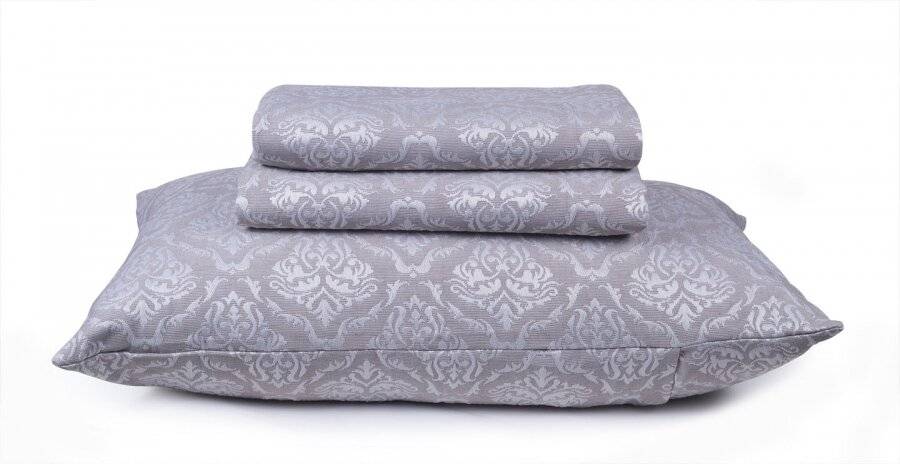 European Style Matelasse Bedspread, 2 Pillow Shams - Grace Beige/Cream