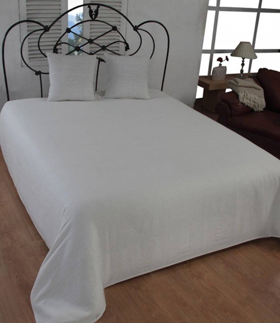 Indian Classic Rib Cotton Bedspread, For Armchair & Single Bed - Ivory