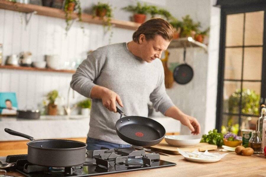 Jamie Oliver by Tefal  Everyday Hard Anodized Frying pan - 28 cm, Grey