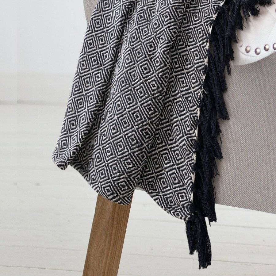 EHC King Size Big Diamond Woven Cotton Throw, Ivory/Black, 225 x250cm