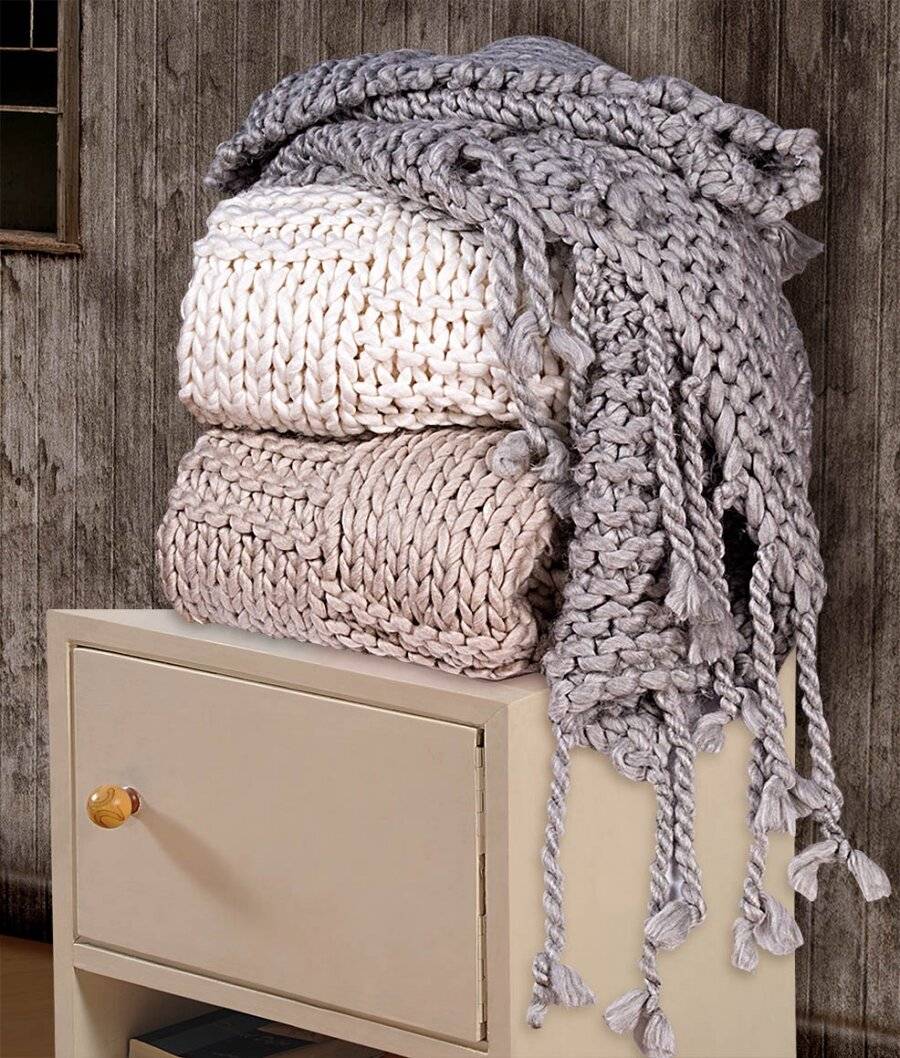 Luxurious & Soft Hand Knitted Cotton Throw - Beige (120 X 150 cm)