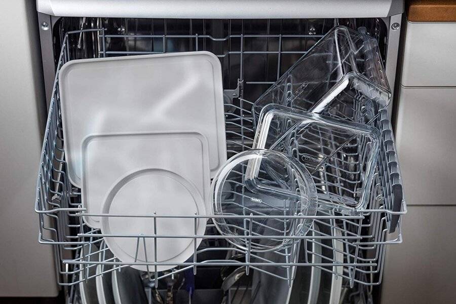 Pyrex Cook & Freeze Rectangular Dish With Plastic Lid - 19 x 14 x 4 cm