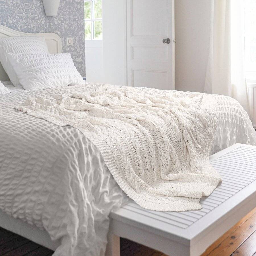 EHC Super Chunky Large Hand Knitted Cotton Throw, Cream,140 x 200 cm
