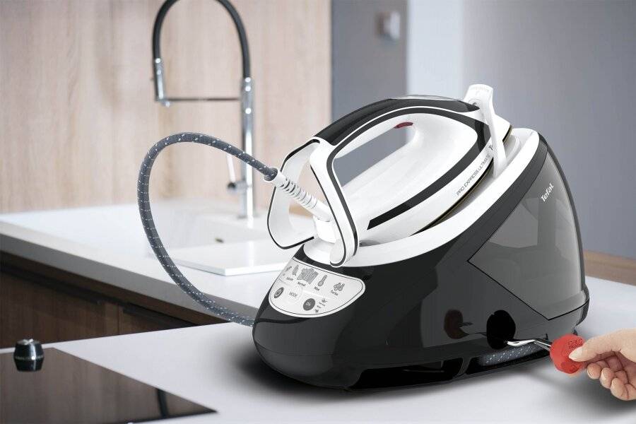 Tefal Pro Express Ultimate GV9550 High Pressure Steam Generator Iron