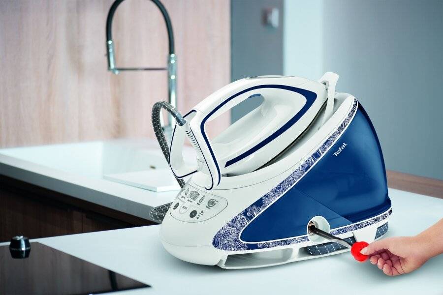 Tefal Pro Express Ultimate GV9569 High Pressure Steam Generator Iron